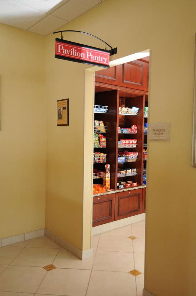 Hilton Garden Inn Morgantown Restoran gambar